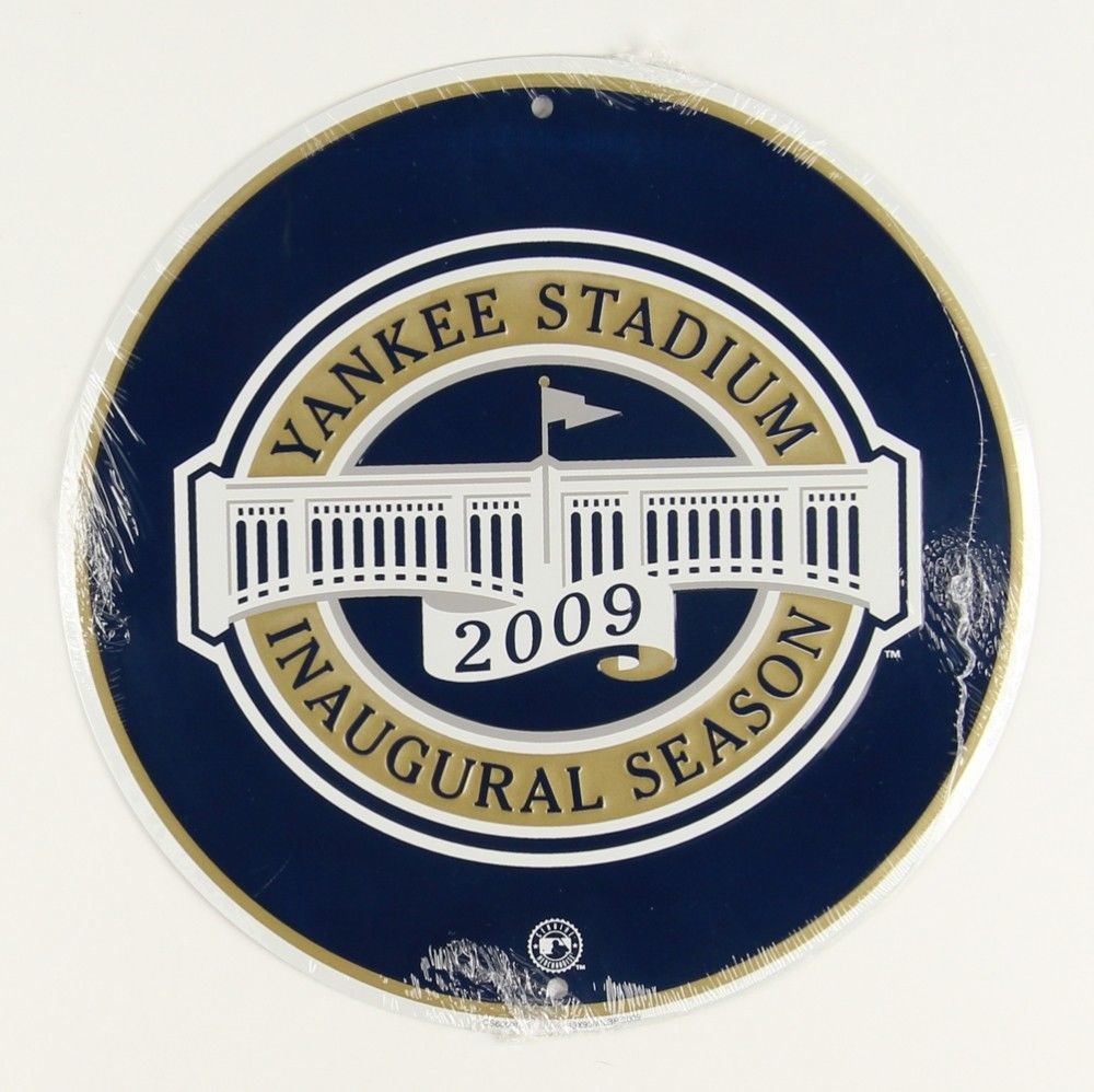 New York Yankees 2009 Inaugural Season 12" Round Metal Sign